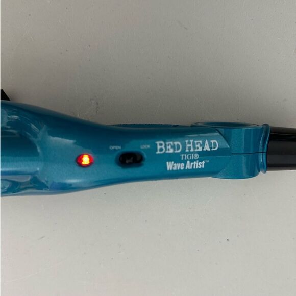 Tigi Bed Head Waver Artist Deep Wave Curling Iron - Picture 3 of 6